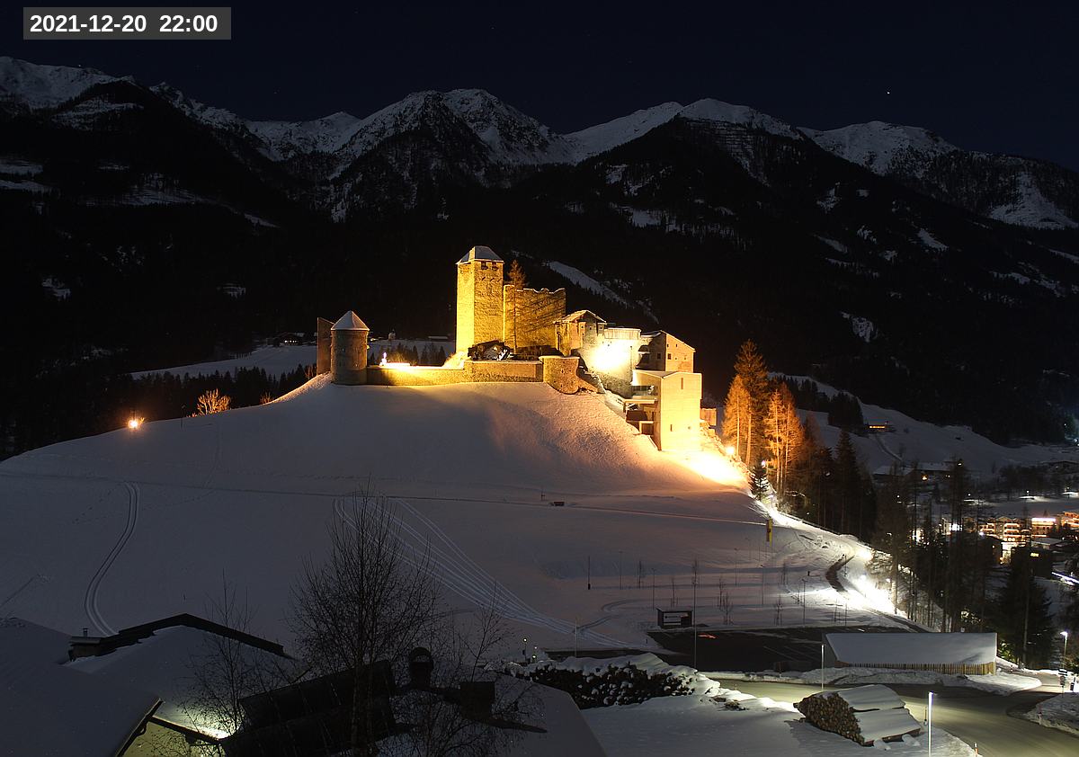 Webcam Burg Heinfels, 2021-12-20 22:00 Uhr