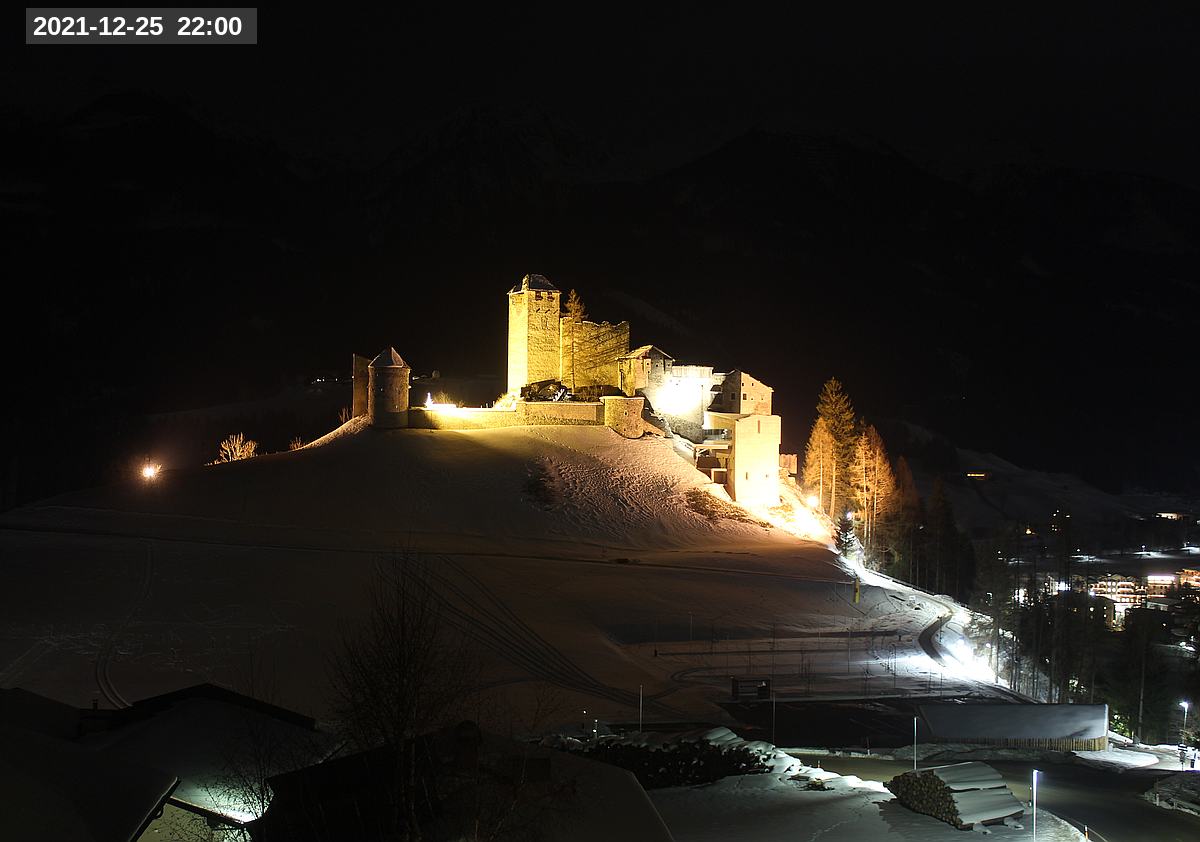 Webcam Burg Heinfels, 2021-12-25 22:00 Uhr