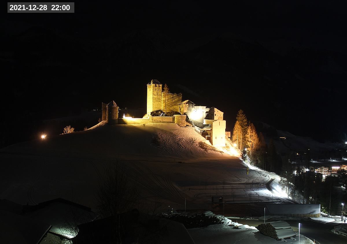Webcam Burg Heinfels, 2021-12-28 22:00 Uhr