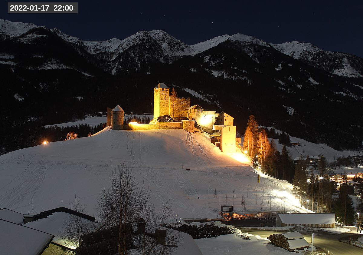 Webcam Burg Heinfels, 2022-01-17 22:00 Uhr