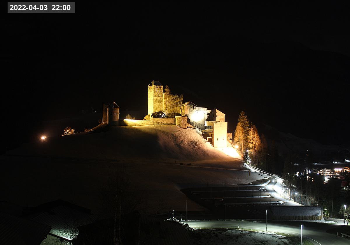 Webcam Burg Heinfels, 2022-04-03 22:00 Uhr