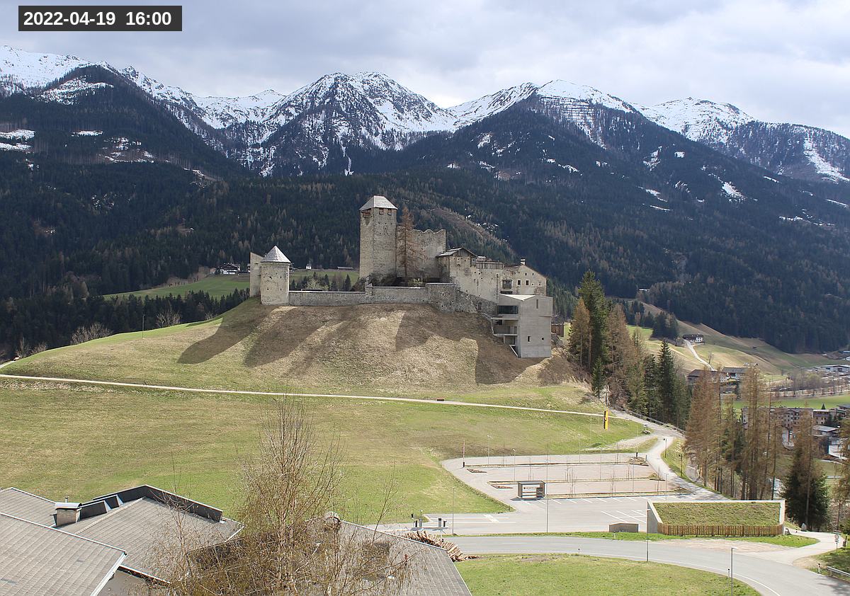 Webcam Burg Heinfels, 2022-04-19 16:00 Uhr