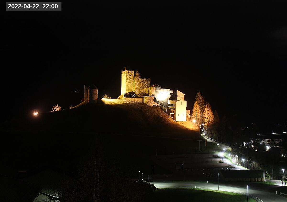 Webcam Burg Heinfels, 2022-04-22 22:00 Uhr