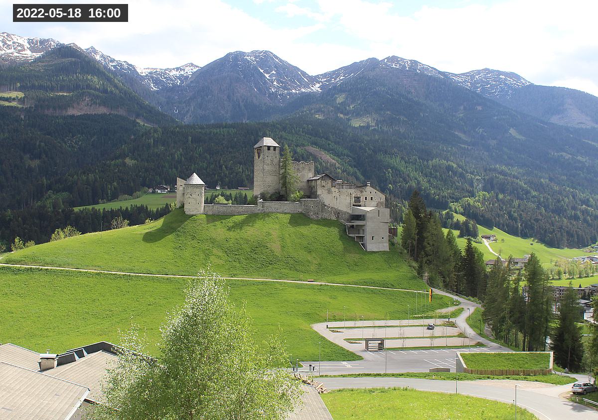 Webcam Burg Heinfels, 2022-05-18 16:00 Uhr