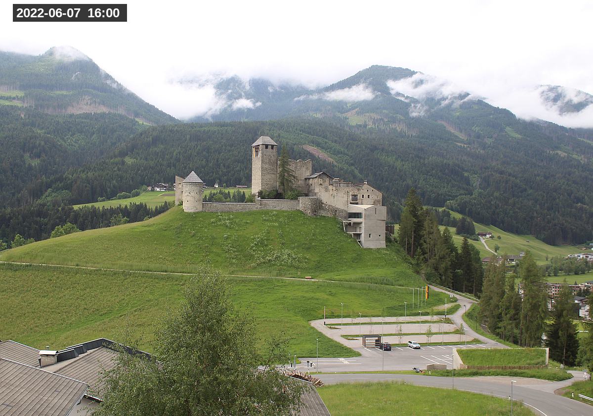 Webcam Burg Heinfels, 2022-06-07 16:00 Uhr
