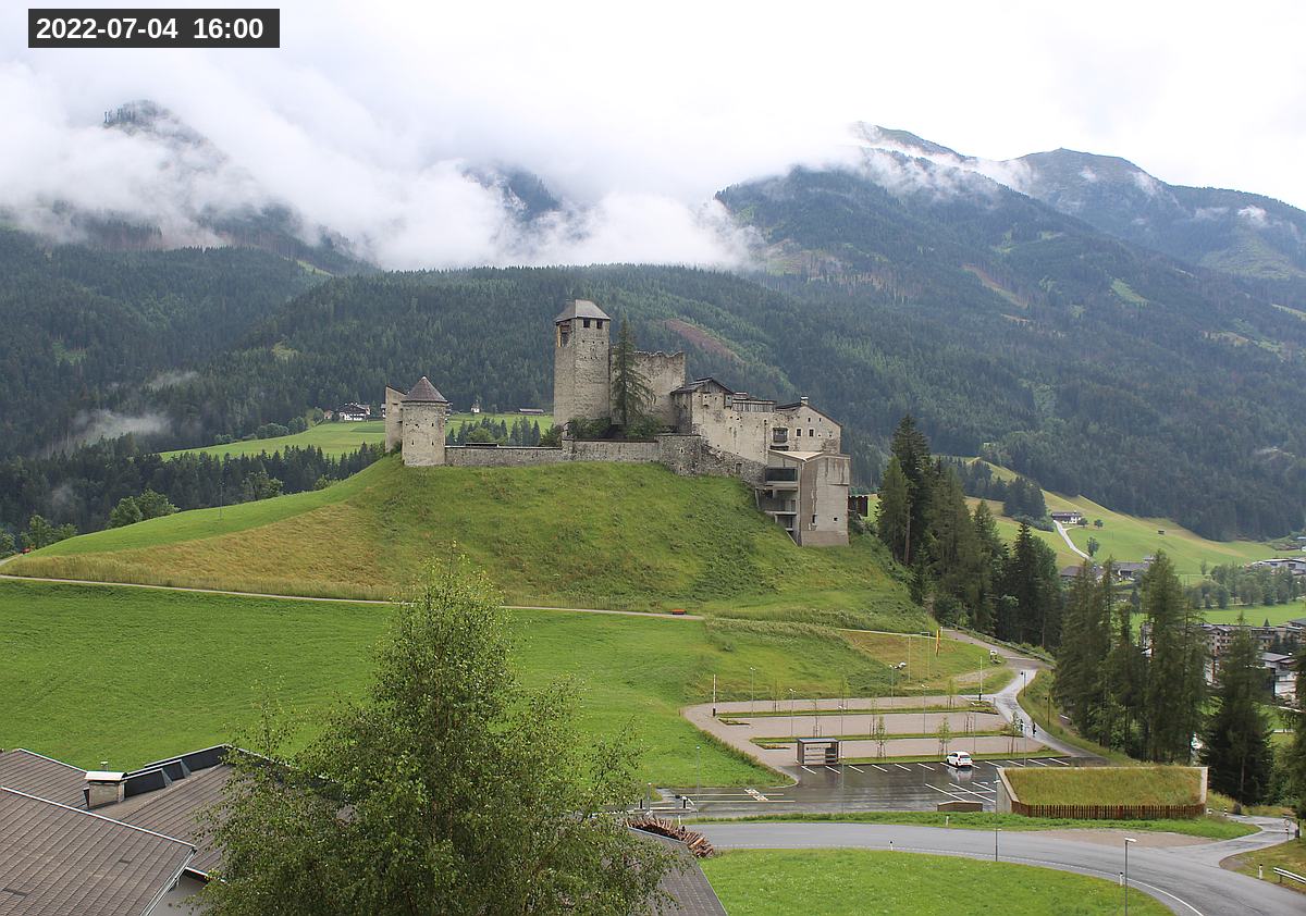 Webcam Burg Heinfels, 2022-07-04 16:00 Uhr