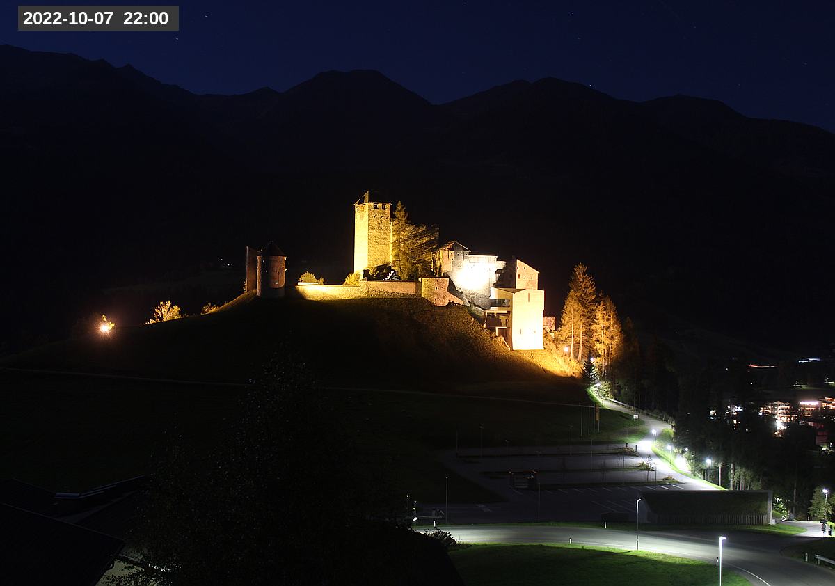 Webcam Burg Heinfels, 2022-10-07 22:00 Uhr