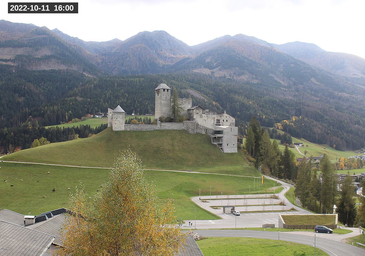 Webcam Burg Heinfels, 2022-10-11 16:00 Uhr