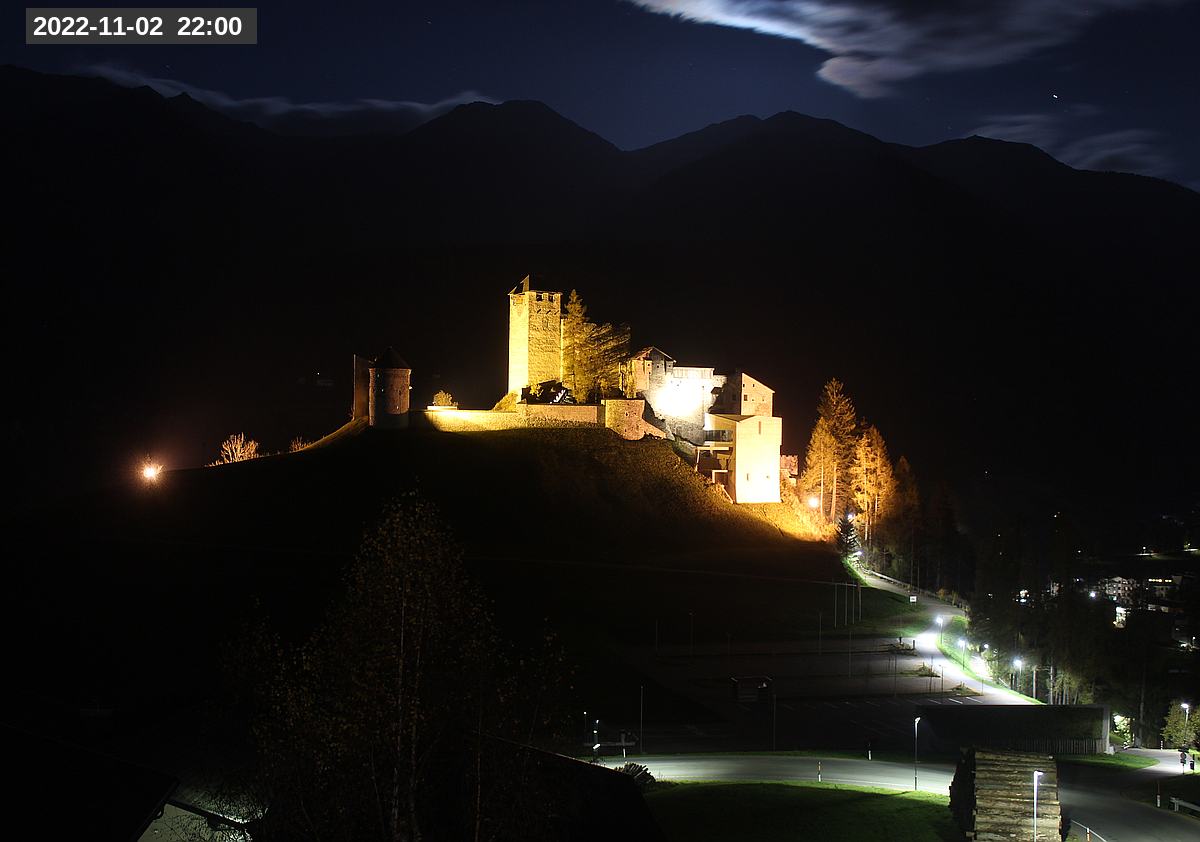Webcam Burg Heinfels, 2022-11-02 22:00 Uhr