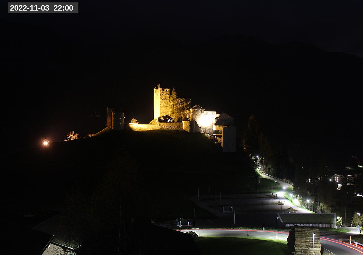 Webcam Burg Heinfels, 2022-11-03 22:00 Uhr