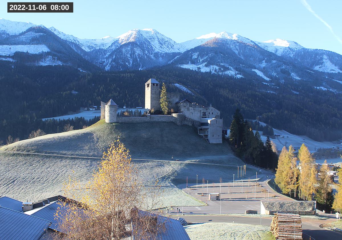 Webcam Burg Heinfels, 2022-11-06 08:00 Uhr