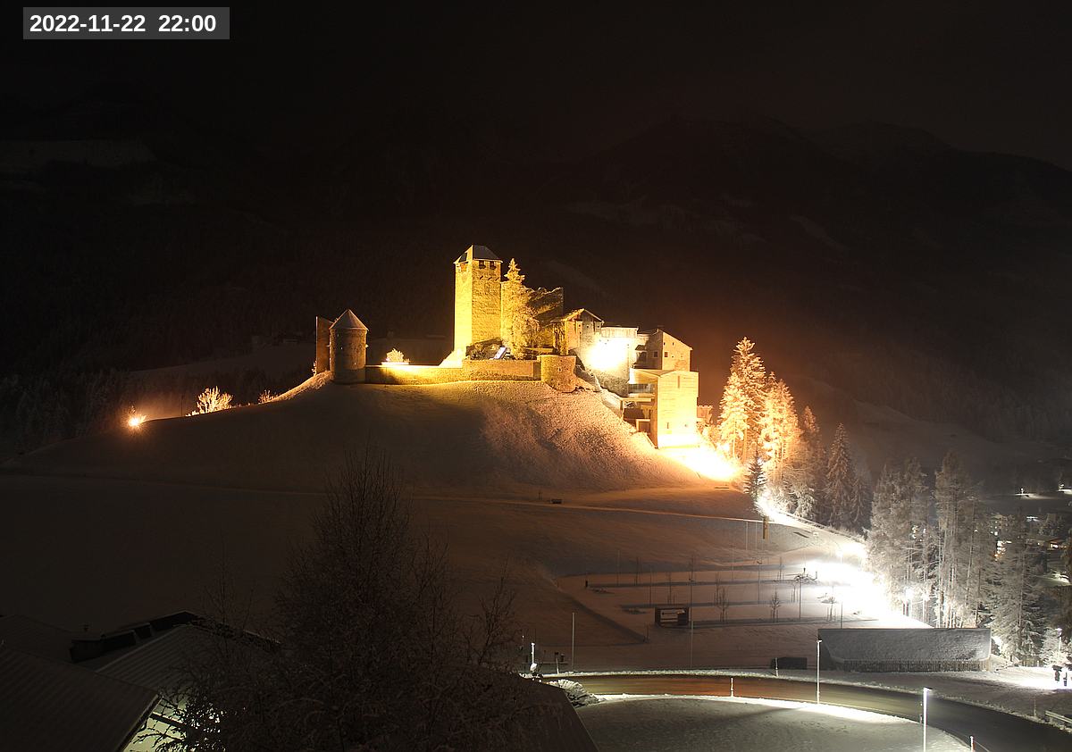 Webcam Burg Heinfels, 2022-11-22 22:00 Uhr