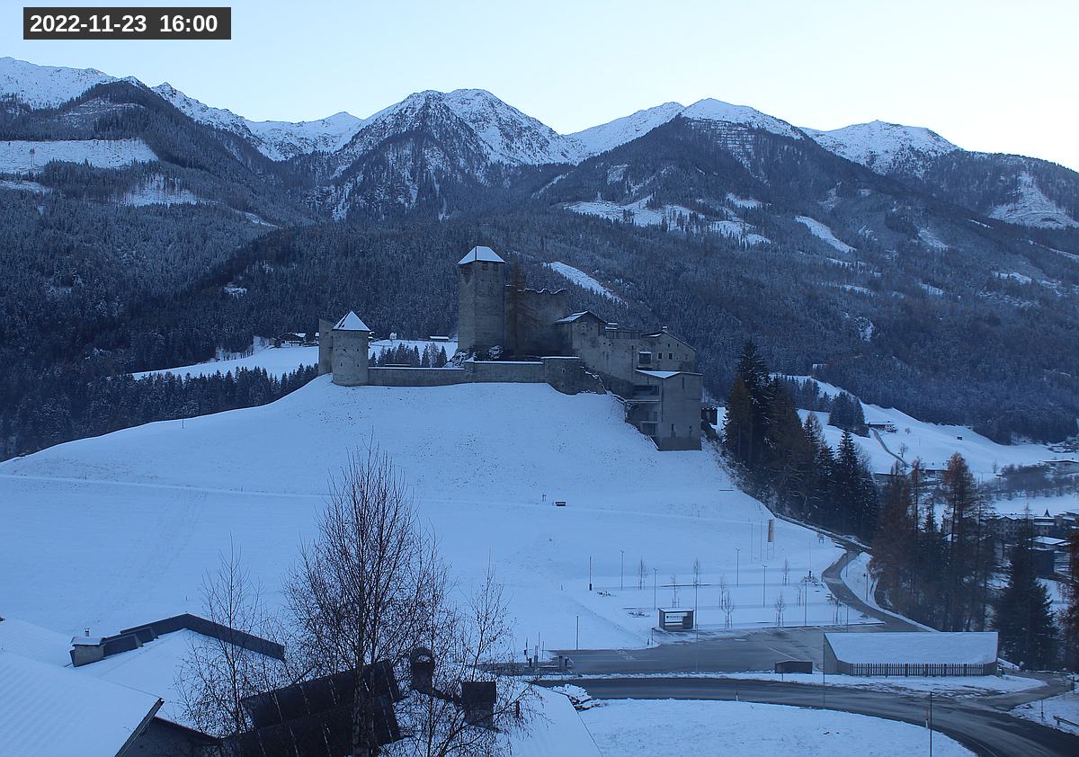 Webcam Burg Heinfels, 2022-11-23 16:00 Uhr