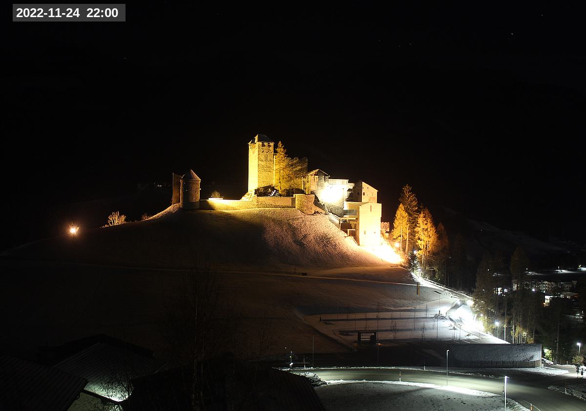 Webcam Burg Heinfels, 2022-11-24 22:00 Uhr