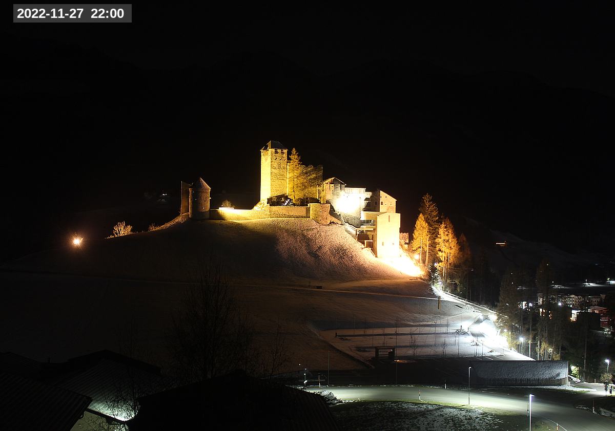 Webcam Burg Heinfels, 2022-11-27 22:00 Uhr