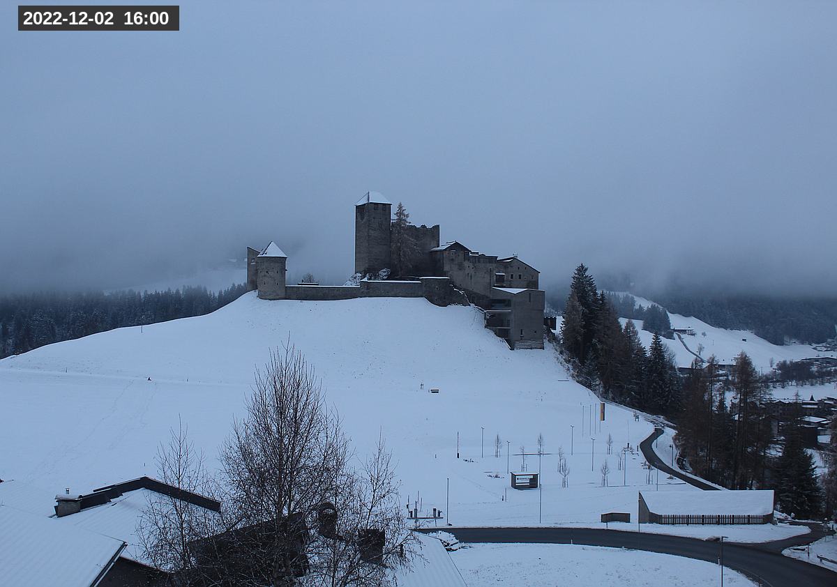 Webcam Burg Heinfels, 2022-12-02 16:00 Uhr