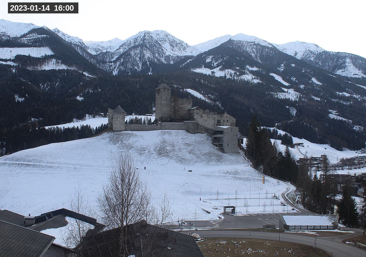 Webcam Burg Heinfels, 2023-01-14 16:00 Uhr