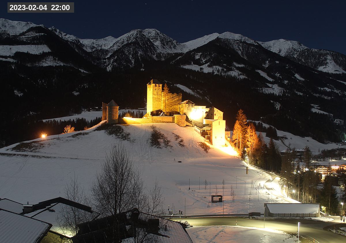 Webcam Burg Heinfels, 2023-02-04 22:00 Uhr