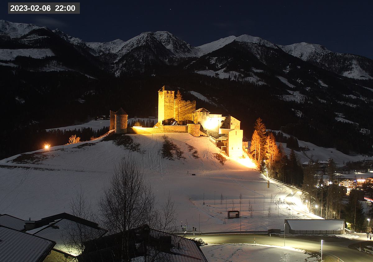 Webcam Burg Heinfels, 2023-02-06 22:00 Uhr