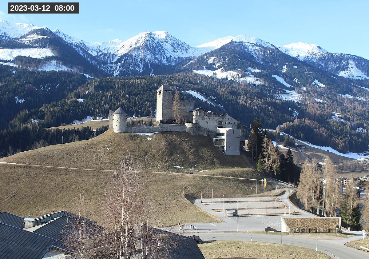 Webcam Burg Heinfels, 2023-03-12 08:00 Uhr