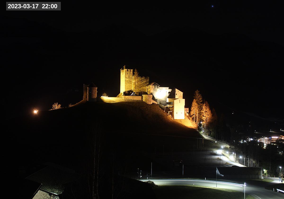 Webcam Burg Heinfels, 2023-03-17 22:00 Uhr