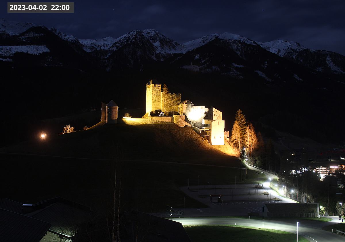 Webcam Burg Heinfels, 2023-04-02 22:00 Uhr