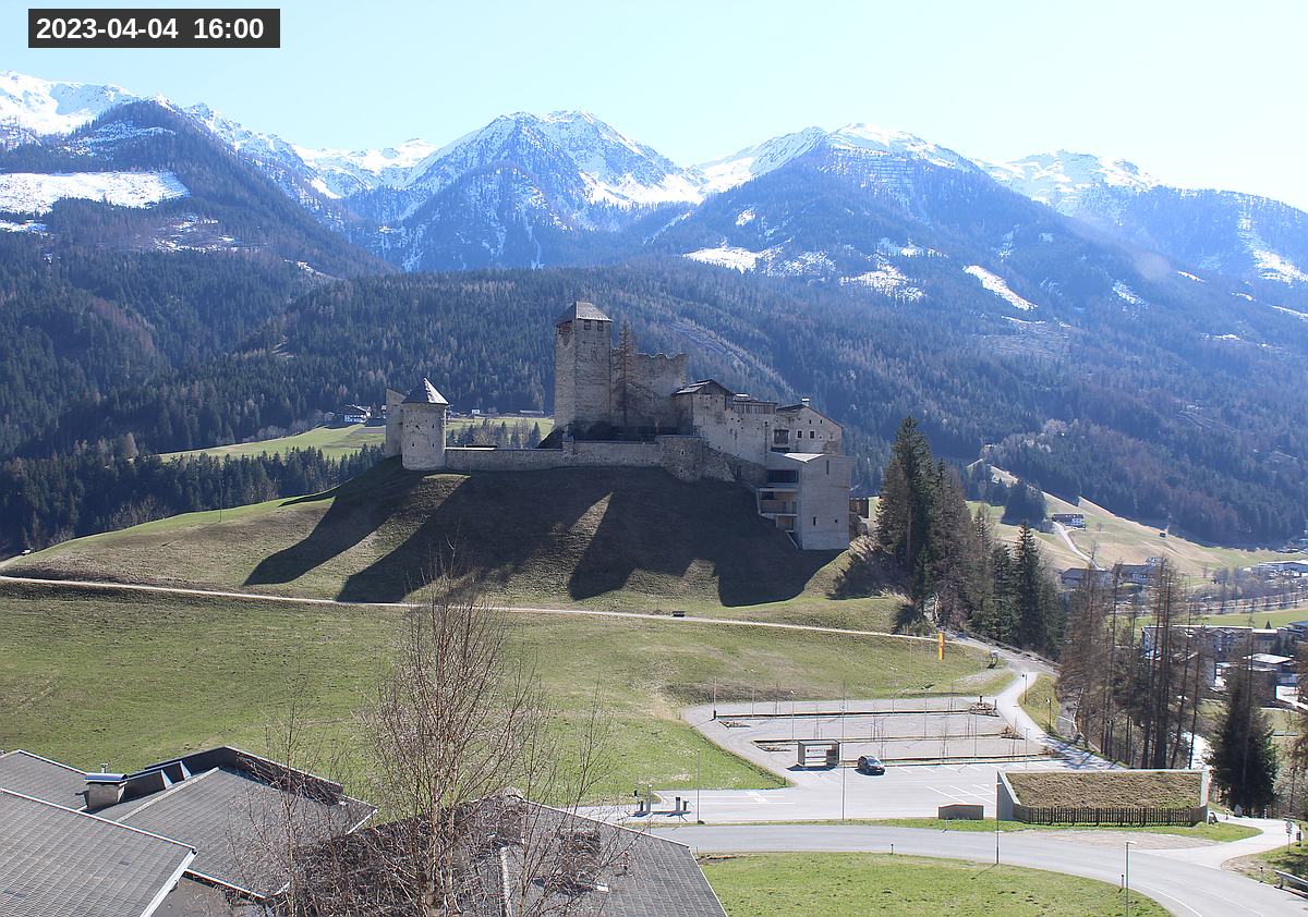 Webcam Burg Heinfels, 2023-04-04 16:00 Uhr