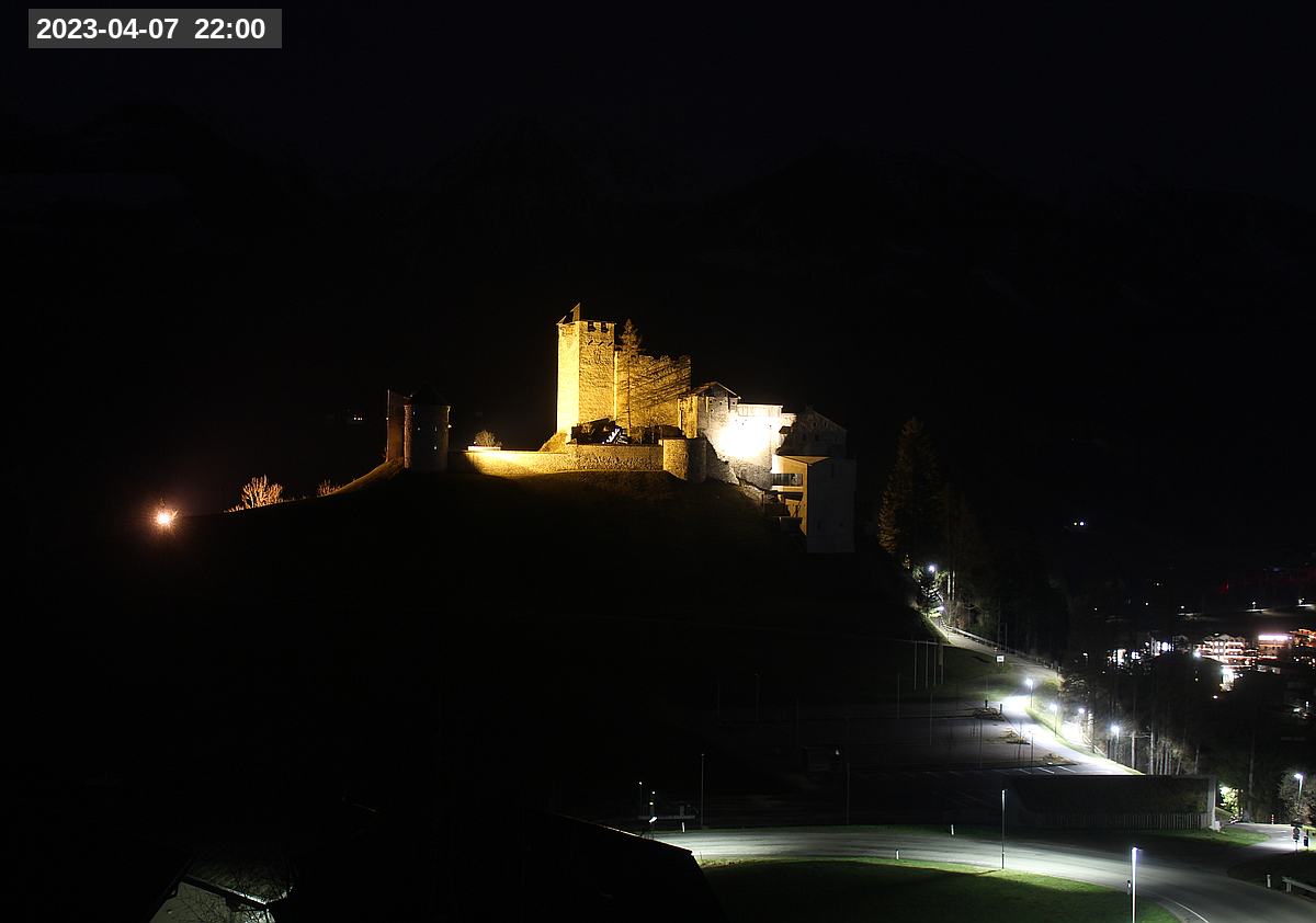 Webcam Burg Heinfels, 2023-04-07 22:00 Uhr