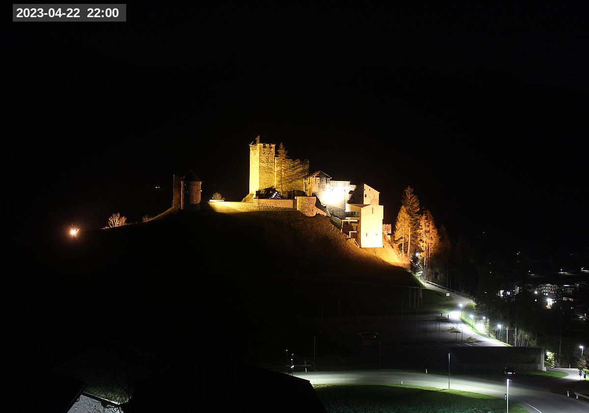 Webcam Burg Heinfels, 2023-04-22 22:00 Uhr