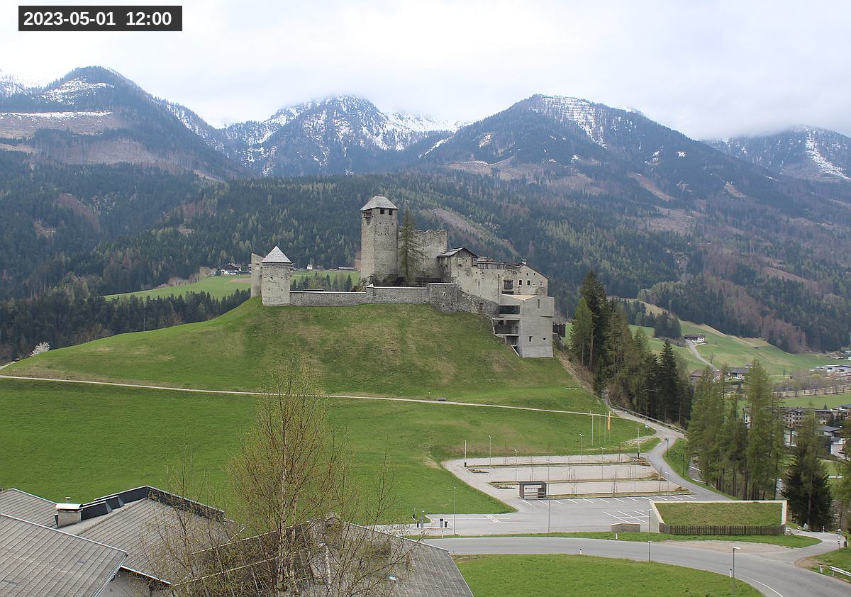 Webcam Burg Heinfels, 2023-05-01 12:00 Uhr