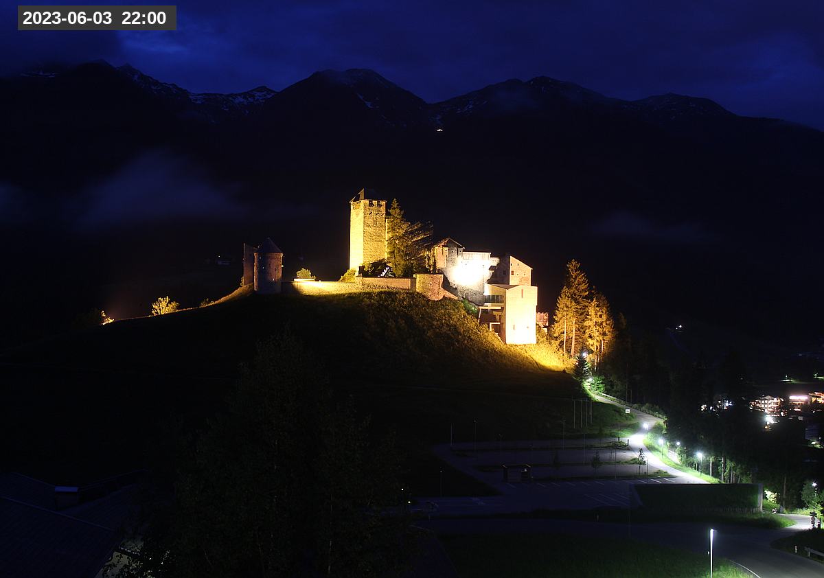 Webcam Burg Heinfels, 2023-06-03 22:00 Uhr