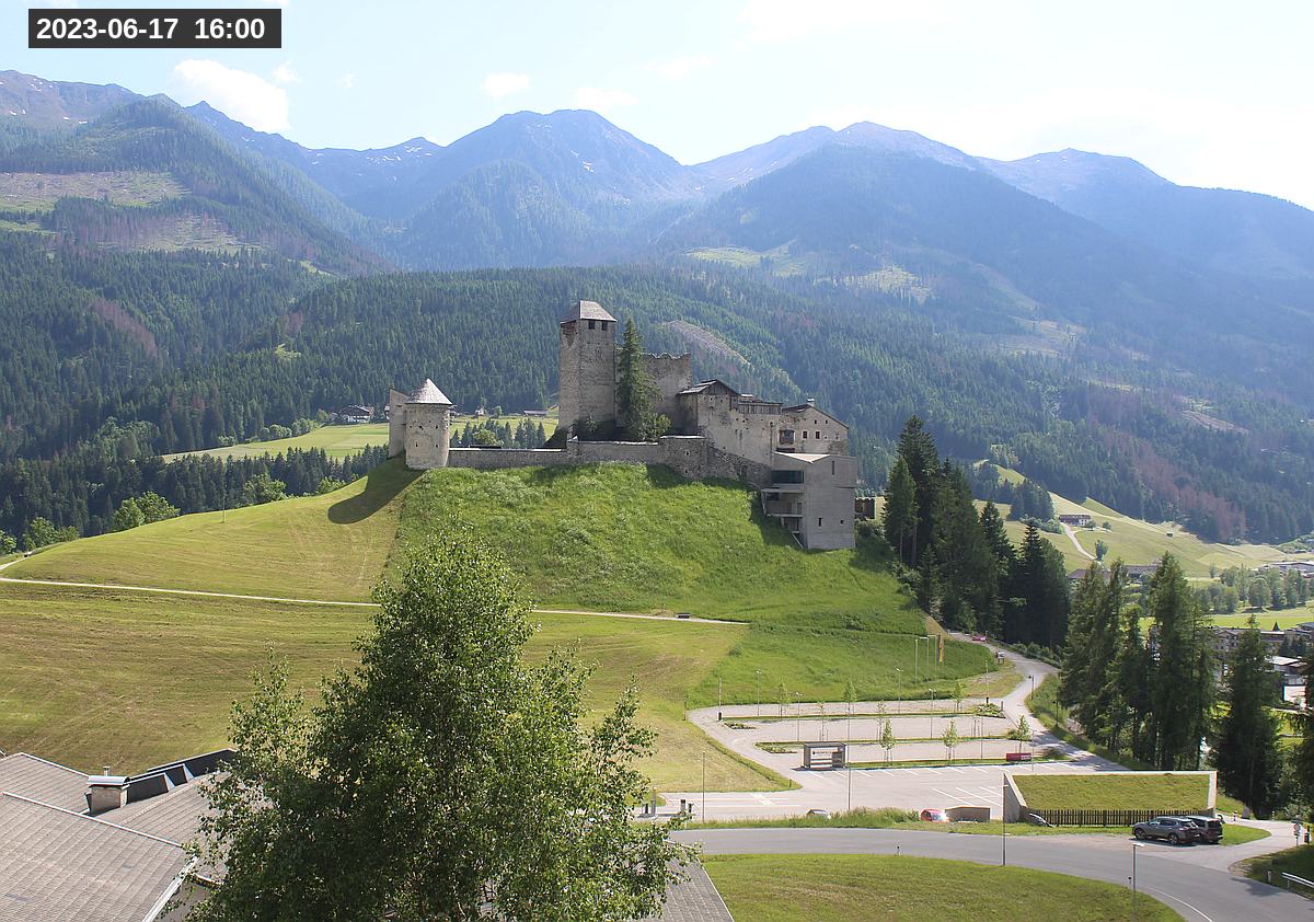 Webcam Burg Heinfels, 2023-06-17 16:00 Uhr