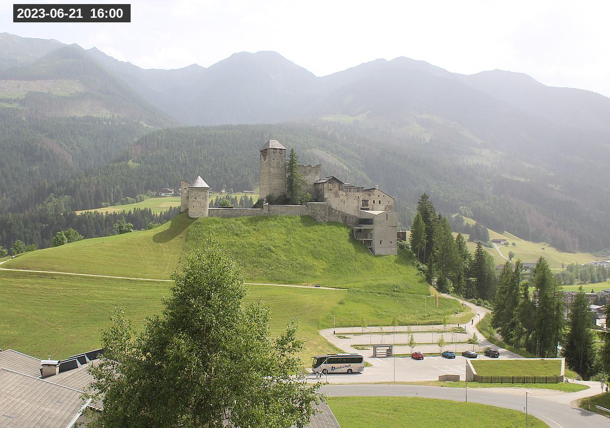 Webcam Burg Heinfels, 2023-06-21 16:00 Uhr
