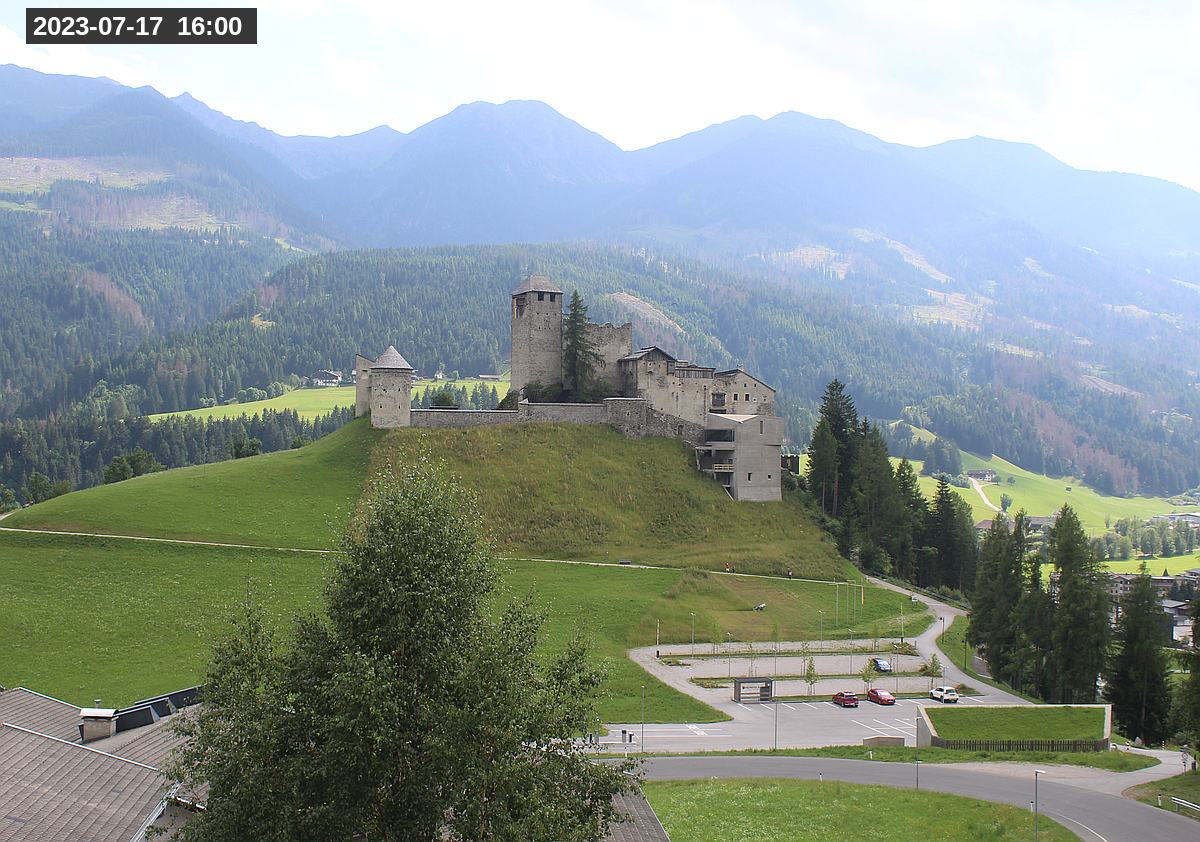 Webcam Burg Heinfels, 2023-07-17 16:00 Uhr