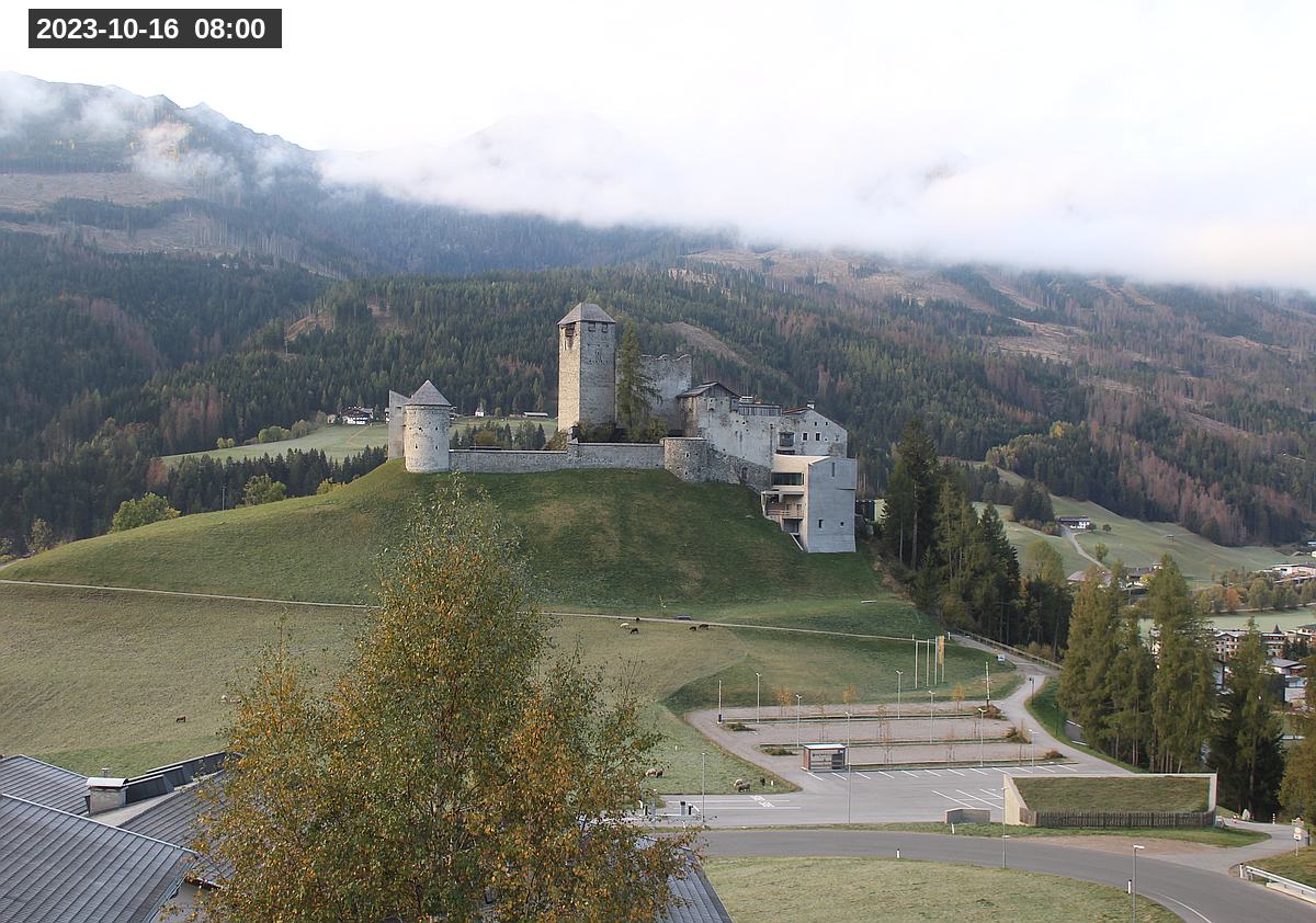 Webcam Burg Heinfels, 2023-10-16 08:00 Uhr