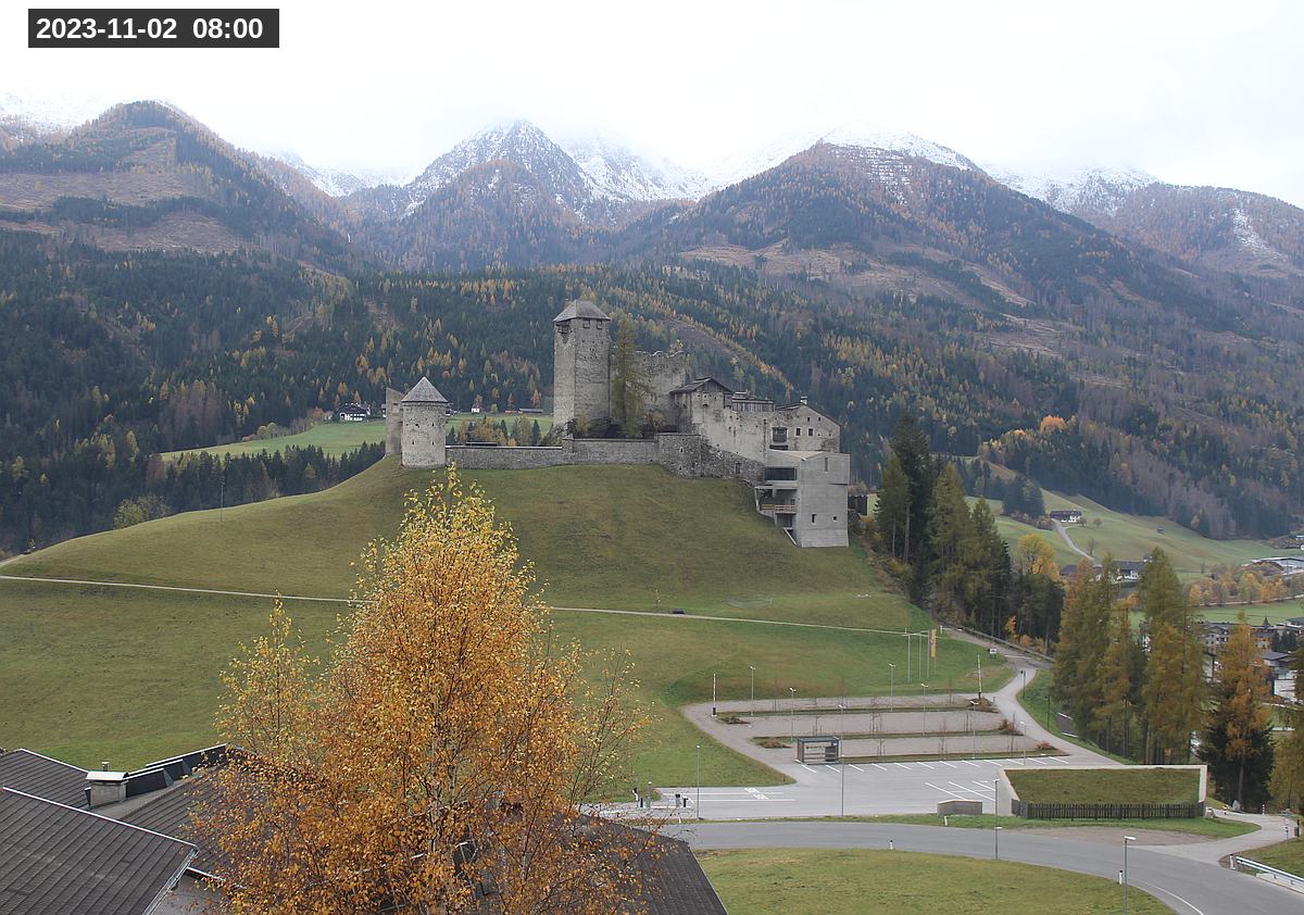 Webcam Burg Heinfels, 2023-11-02 08:00 Uhr