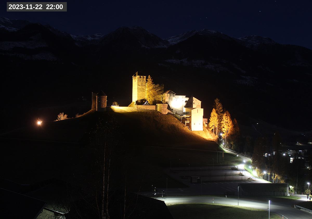 Webcam Burg Heinfels, 2023-11-22 22:00 Uhr