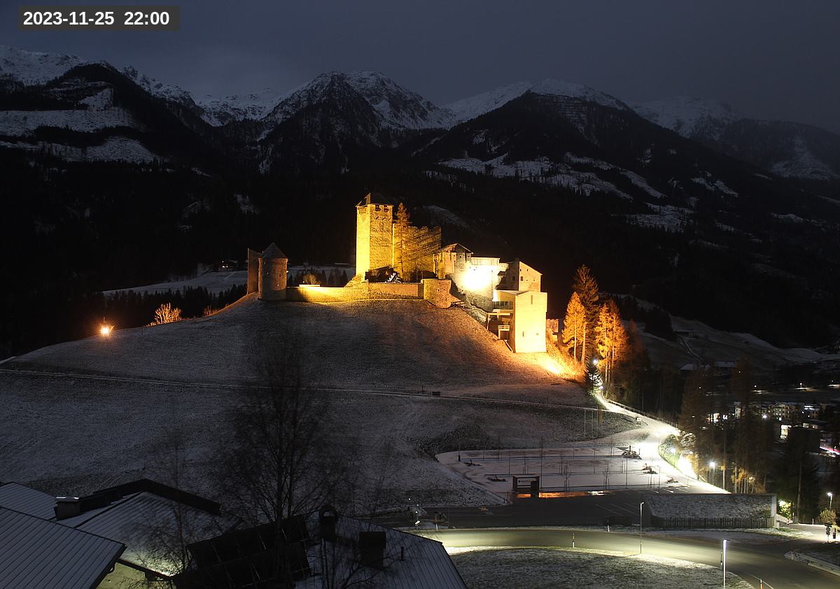 Webcam Burg Heinfels, 2023-11-25 22:00 Uhr