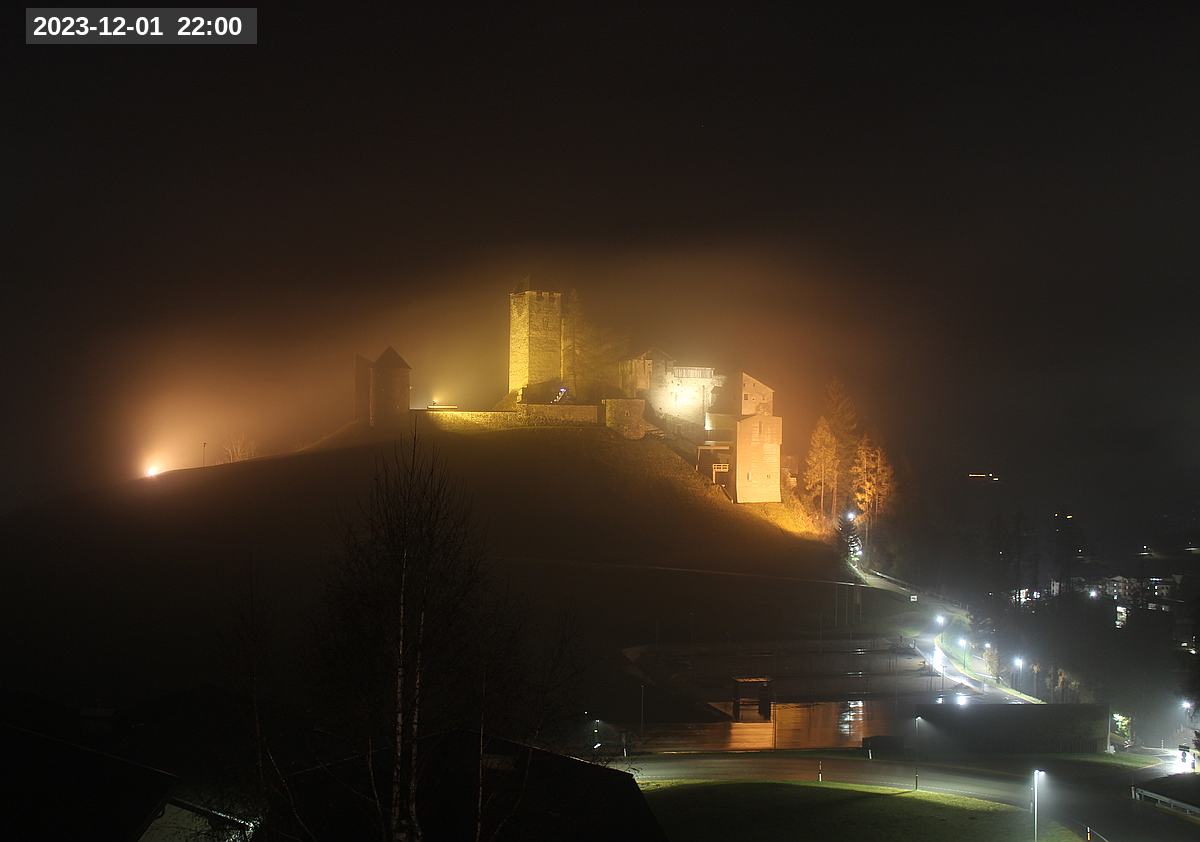 Webcam Burg Heinfels, 2023-12-01 22:00 Uhr