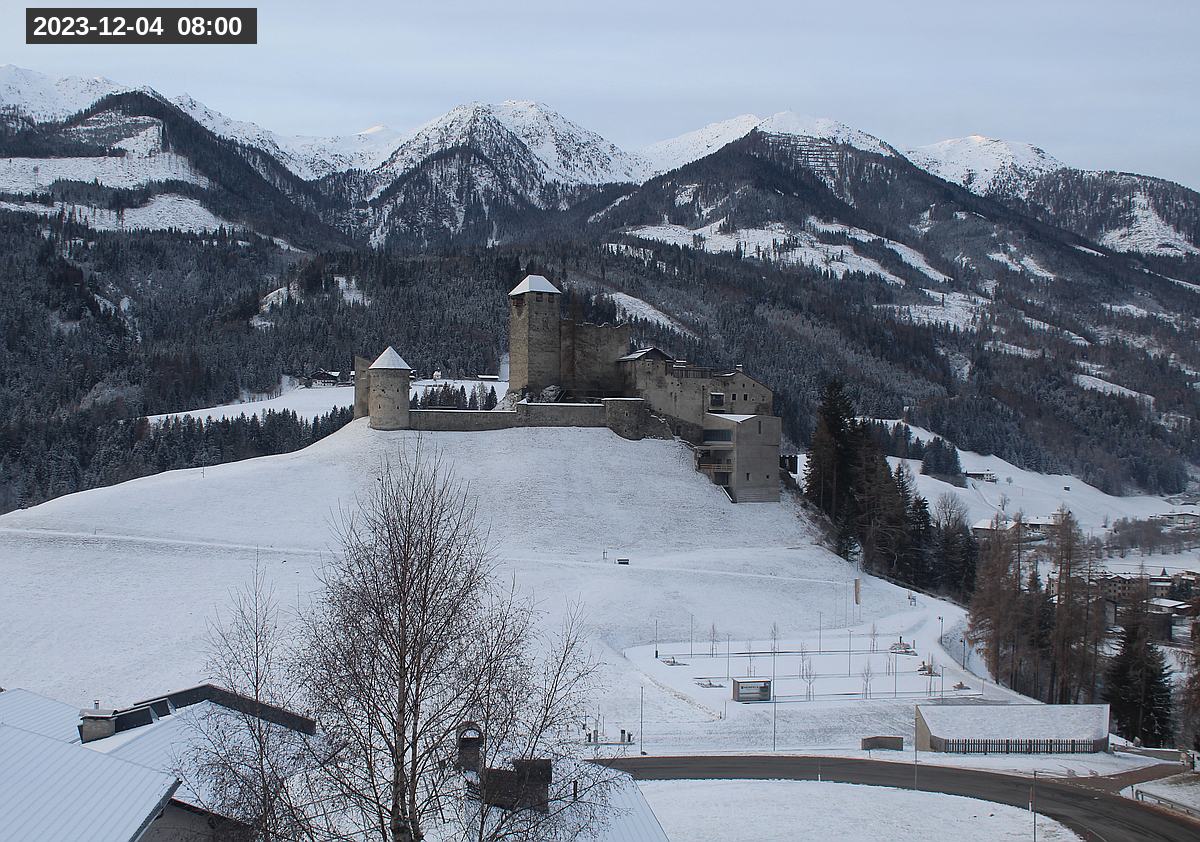 Webcam Burg Heinfels, 2023-12-04 08:00 Uhr