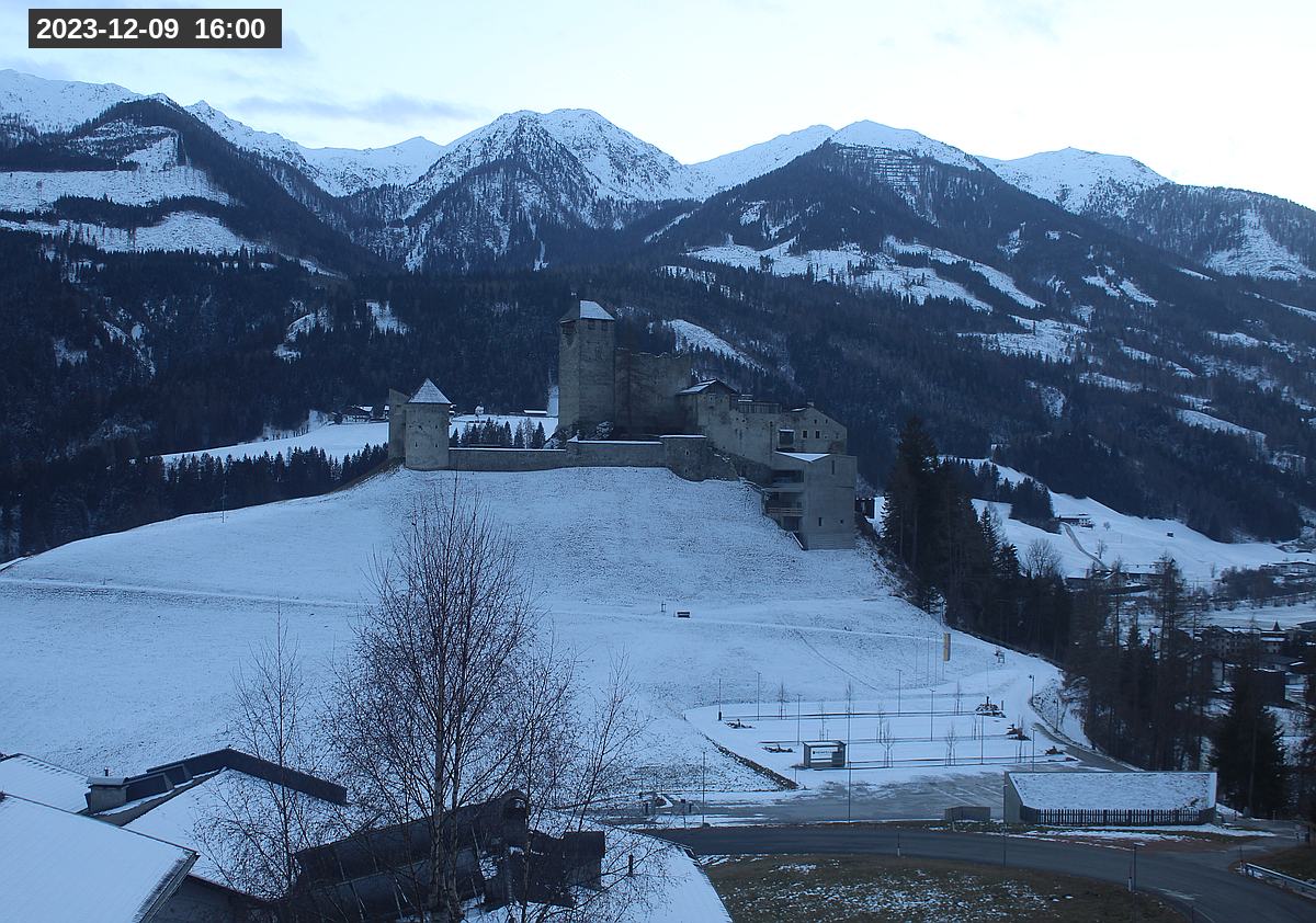 Webcam Burg Heinfels, 2023-12-09 16:00 Uhr