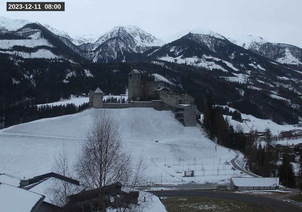 Webcam Burg Heinfels, 2023-12-11 08:00 Uhr