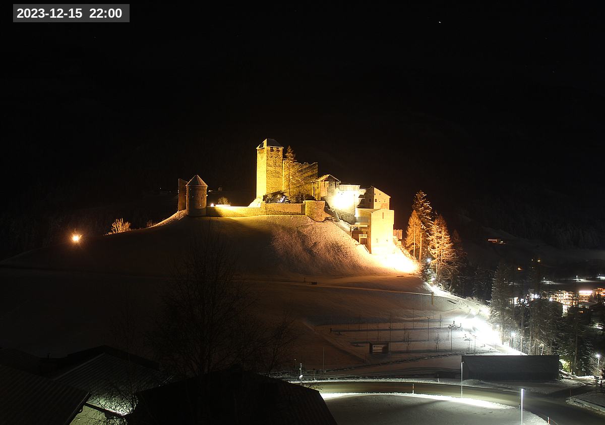 Webcam Burg Heinfels, 2023-12-15 22:00 Uhr
