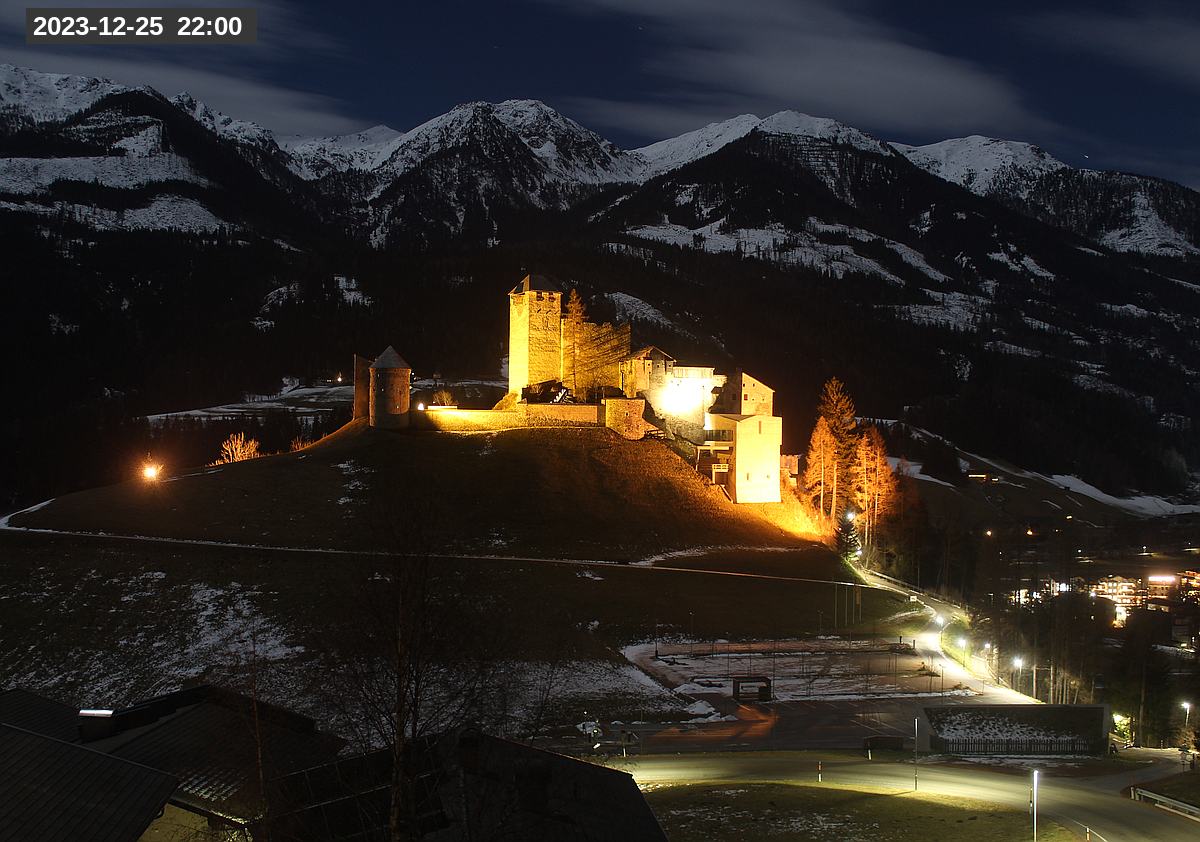 Webcam Burg Heinfels, 2023-12-25 22:00 Uhr