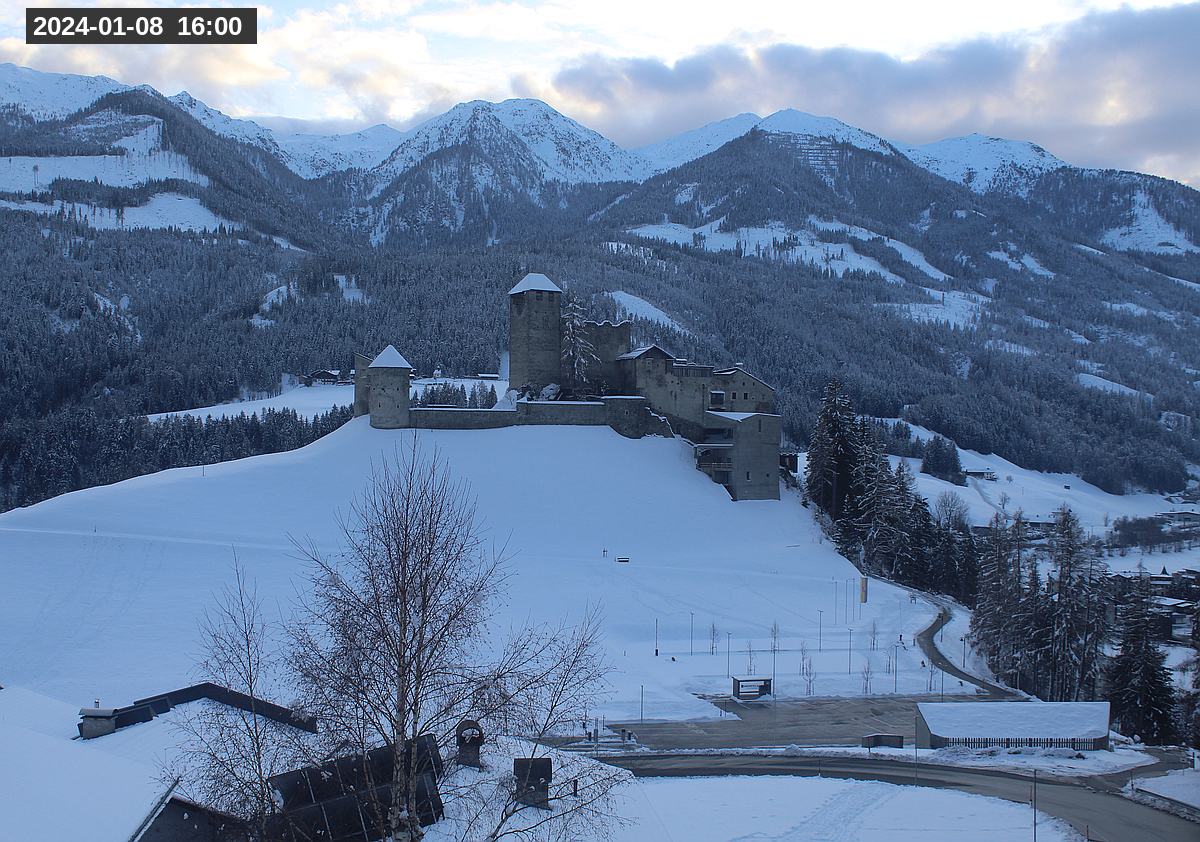 Webcam Burg Heinfels, 2024-01-08 16:00 Uhr