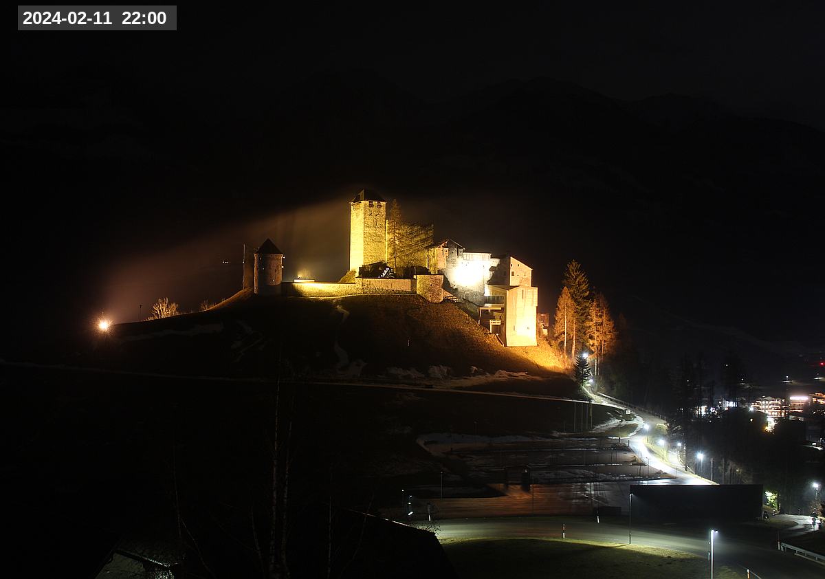Webcam Burg Heinfels, 2024-02-11 22:00 Uhr