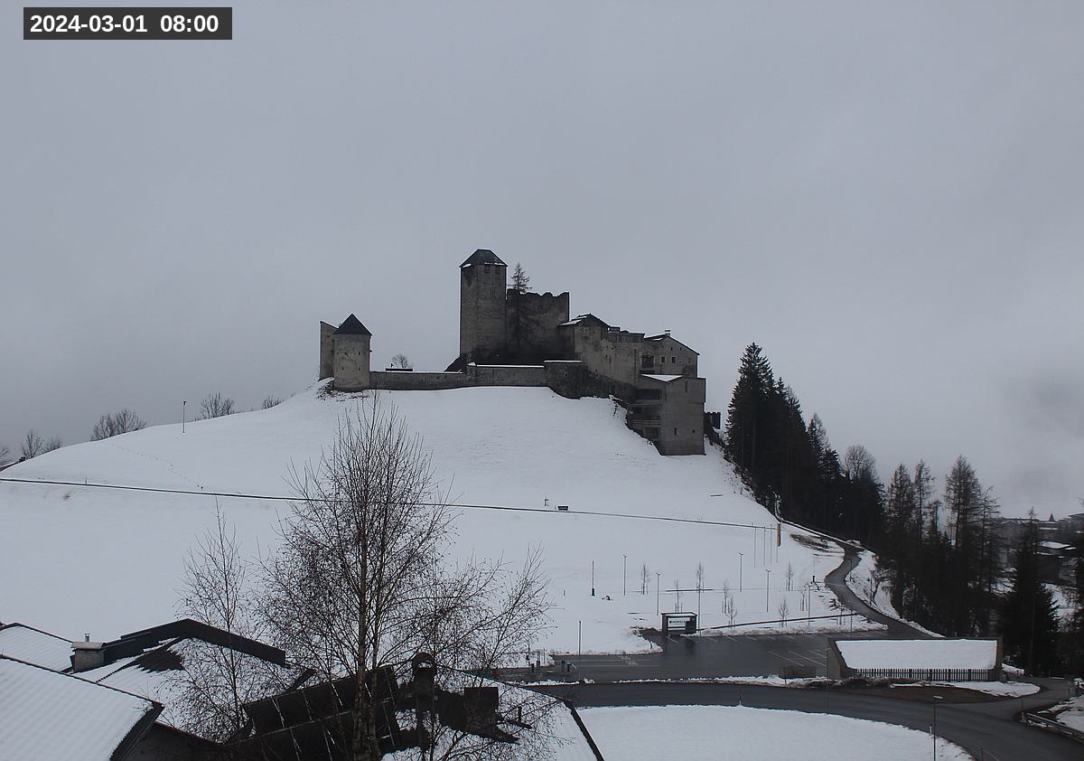 Webcam Burg Heinfels, 2024-03-01 08:00 Uhr