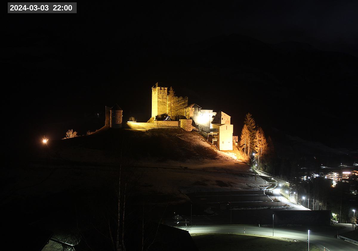 Webcam Burg Heinfels, 2024-03-03 22:00 Uhr