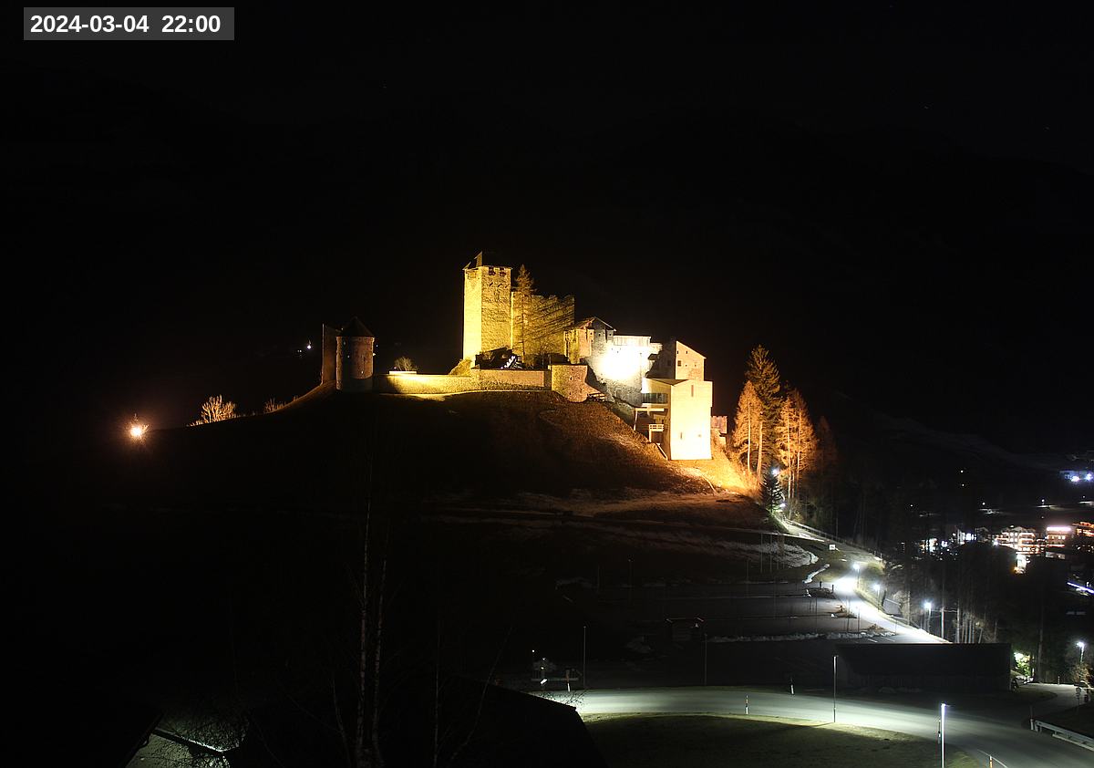 Webcam Burg Heinfels, 2024-03-04 22:00 Uhr