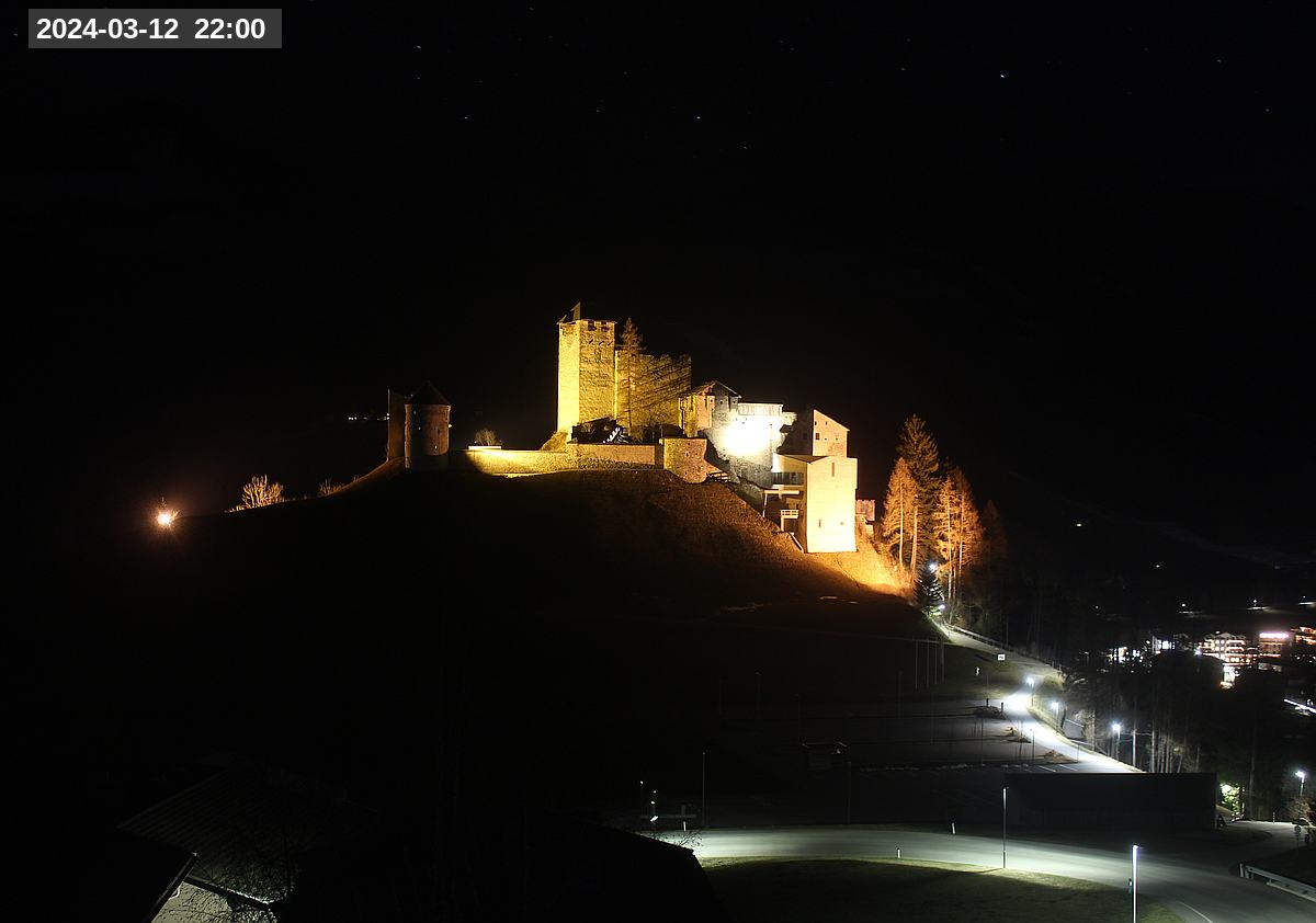 Webcam Burg Heinfels, 2024-03-12 22:00 Uhr